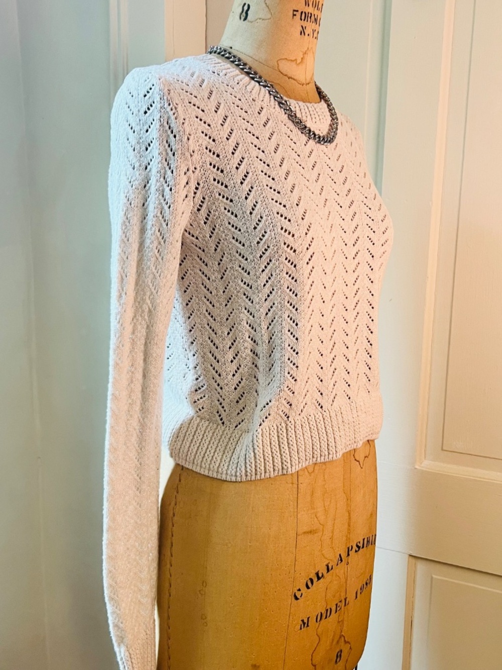 Light sweater - Picture 3 of 10